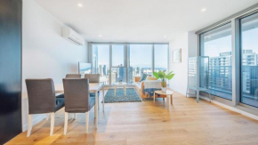 Magnificent 2-bedroom apartment - Skyline view, CBD location